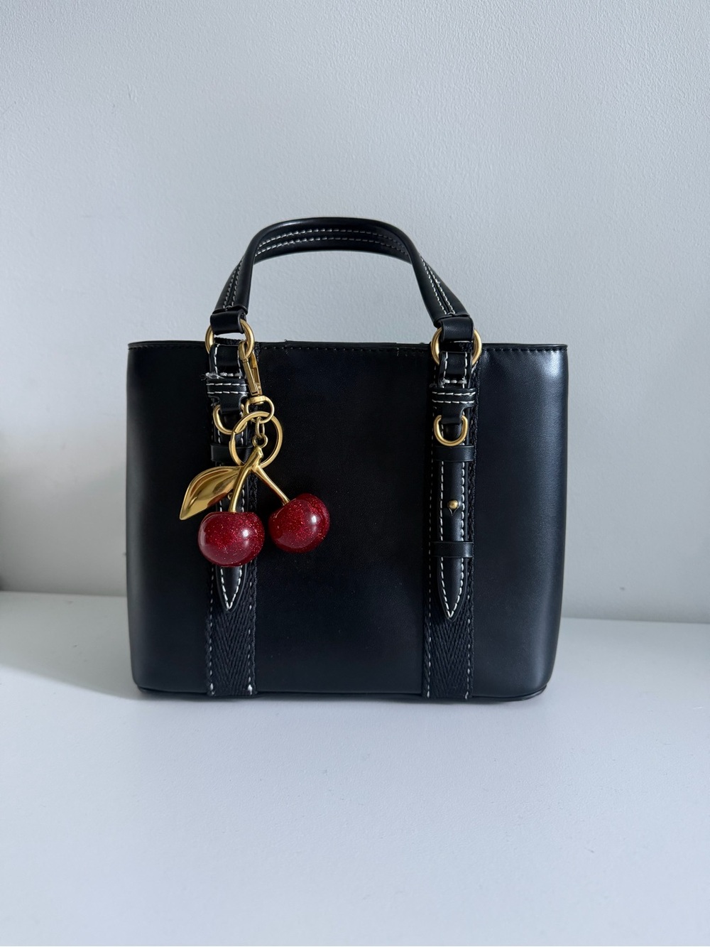 Zara Black Satchel - Picture 2 of 6